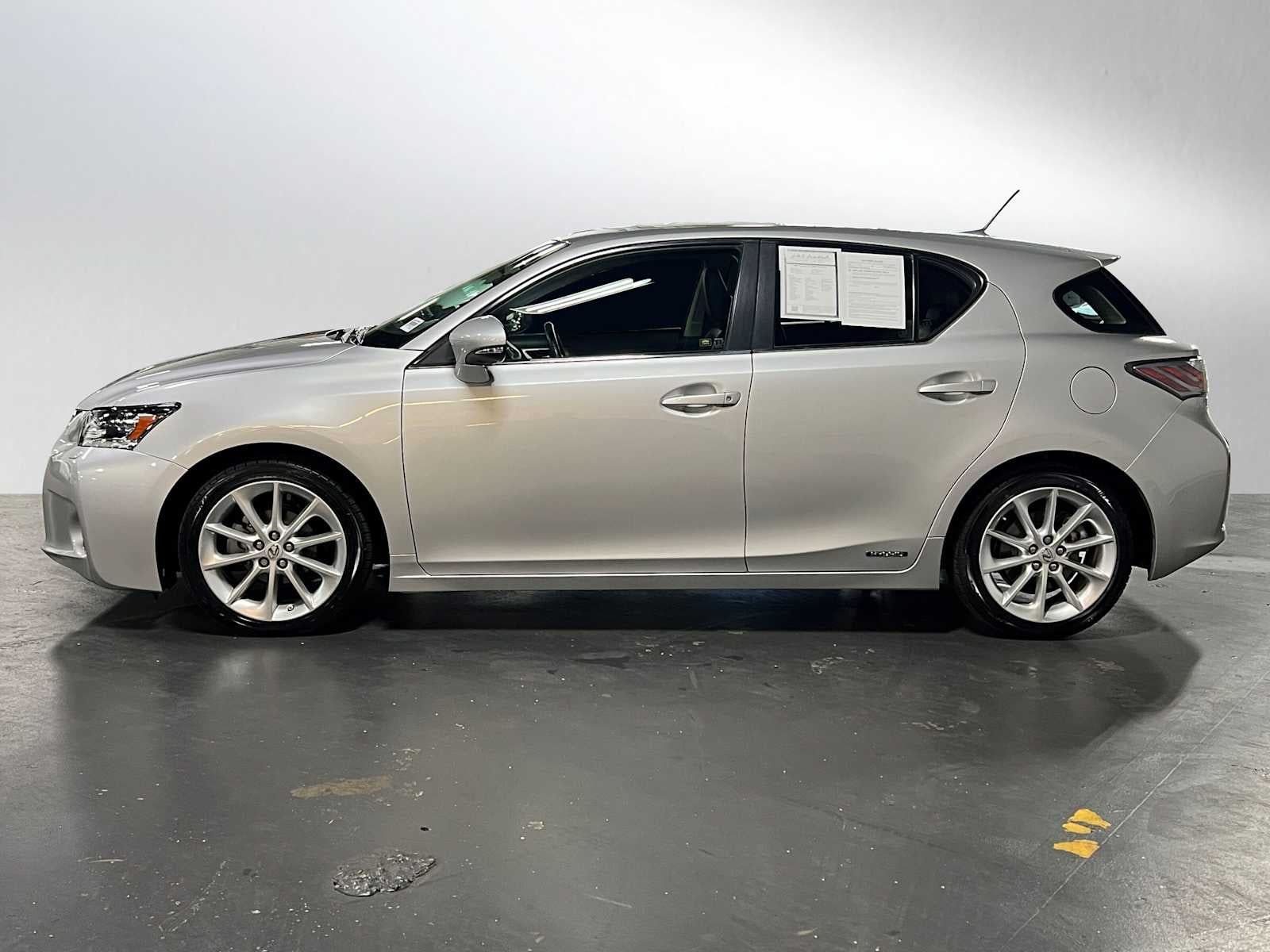 2011 Lexus CT 200h Premium