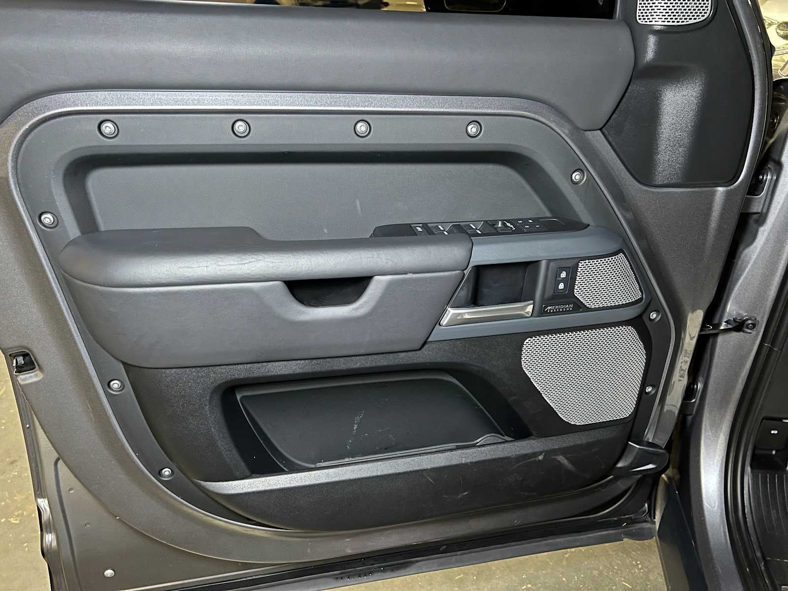 2024 Land Rover Defender X