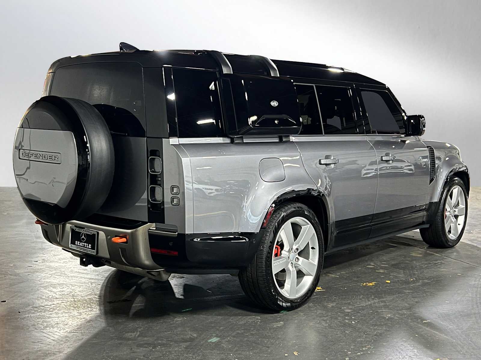 2024 Land Rover Defender X