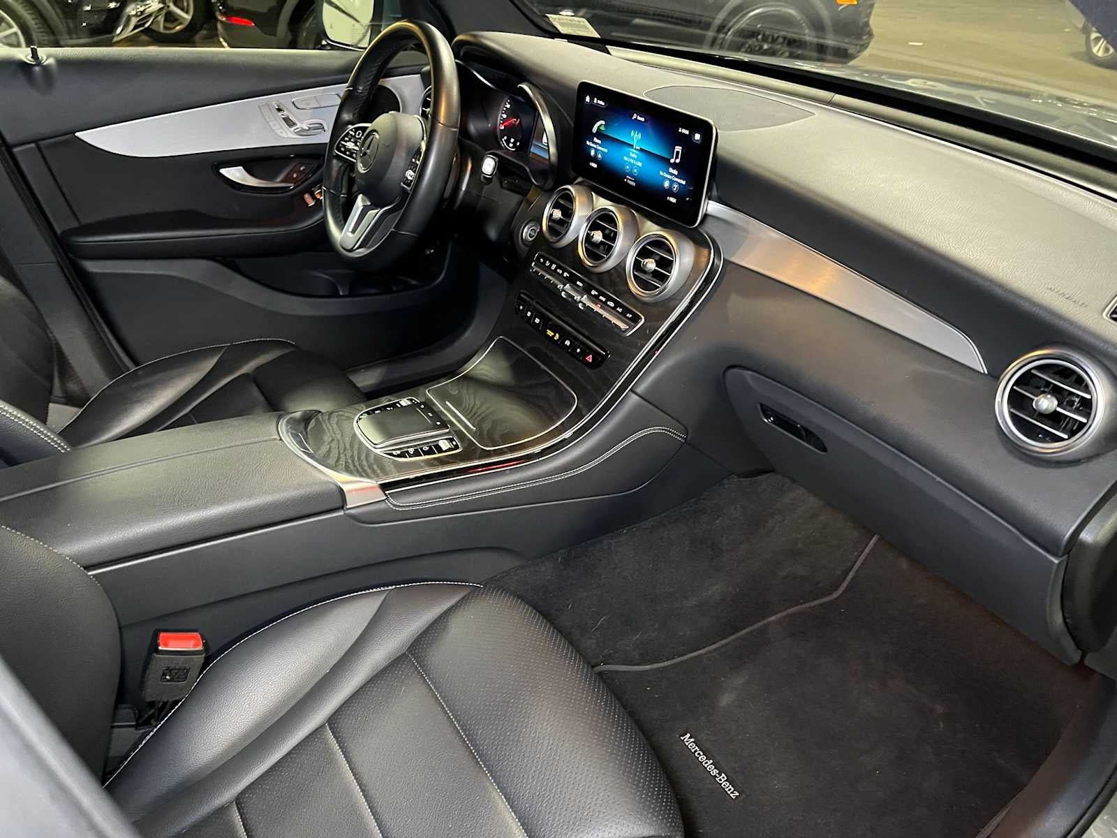 2021 Mercedes-Benz GLC GLC 300