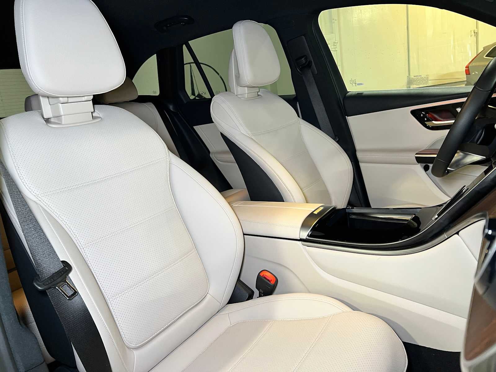 2025 Mercedes-Benz GLC GLC 300