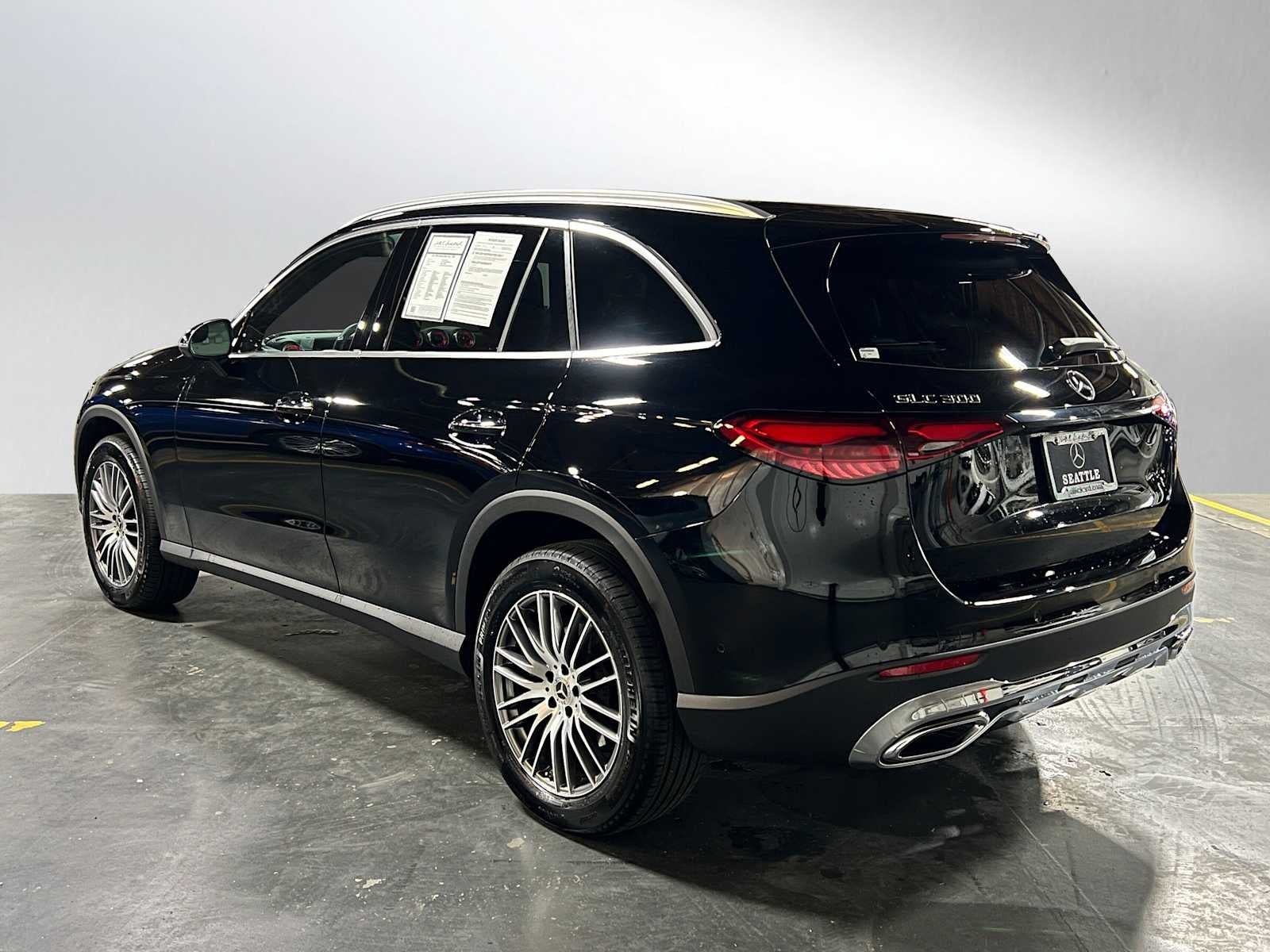 2025 Mercedes-Benz GLC GLC 300