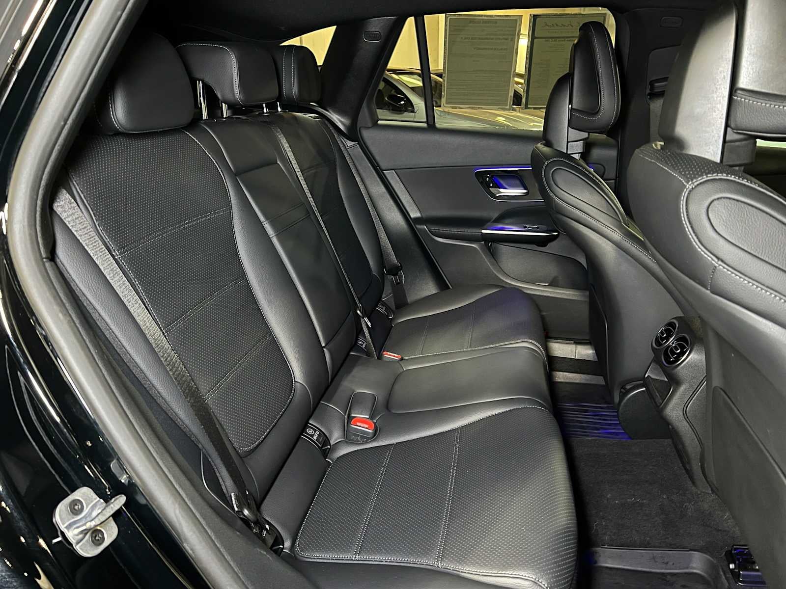 2025 Mercedes-Benz GLC GLC 300