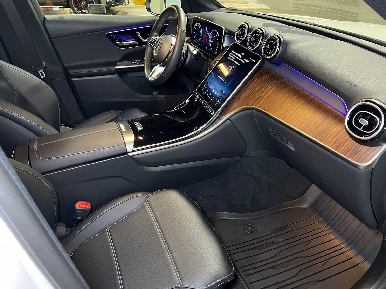 2025 Mercedes-Benz GLC GLC 300