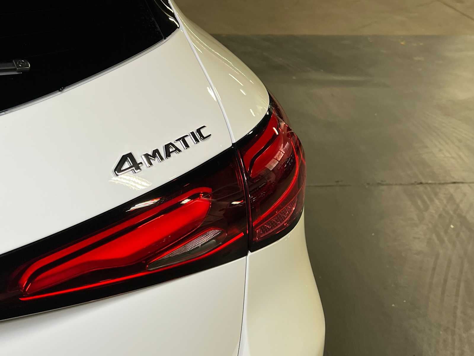 2025 Mercedes-Benz GLC GLC 300