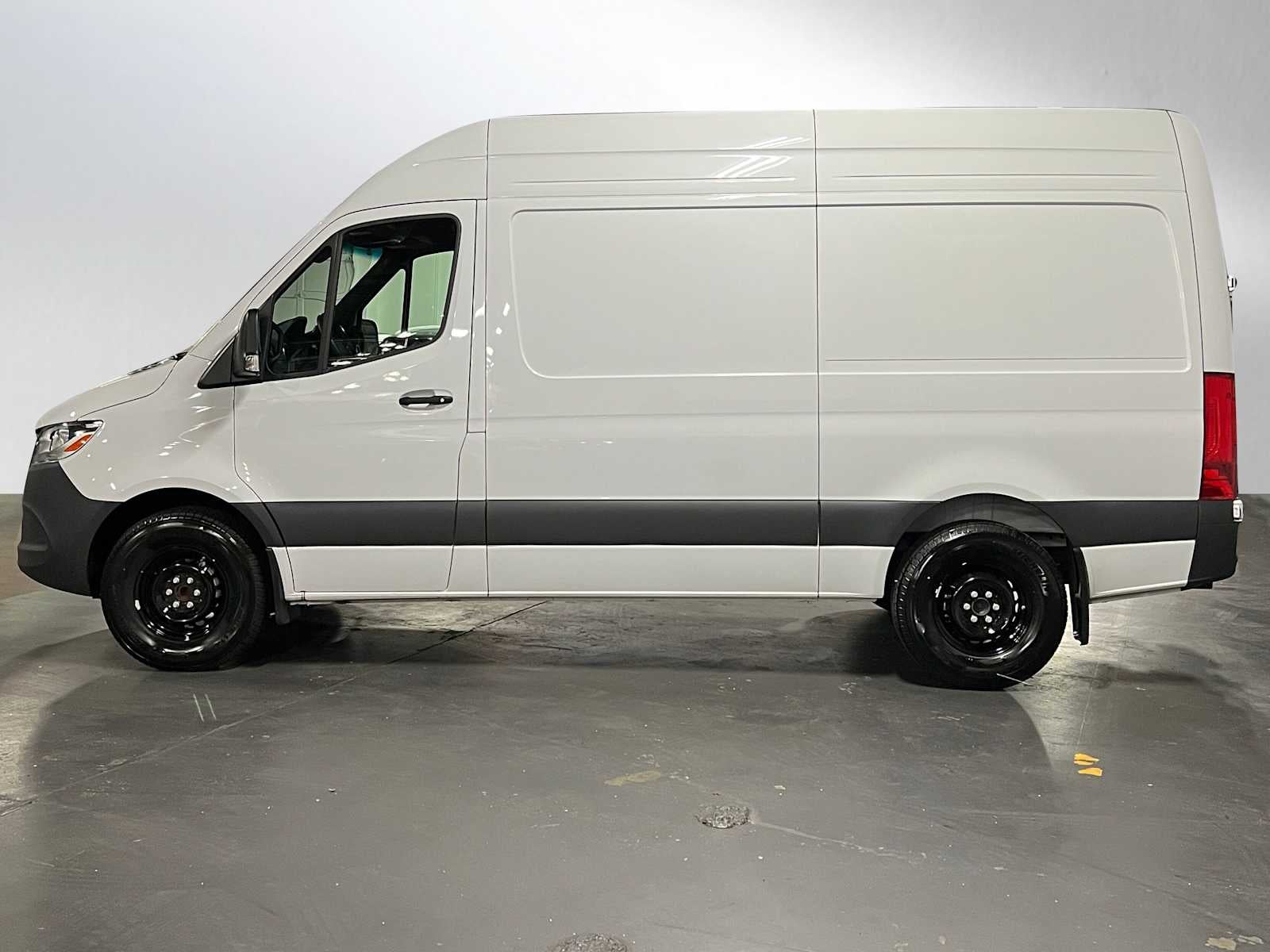 2025 Mercedes-Benz Sprinter 2500 Standard Roof I4 Diesel 144" RWD