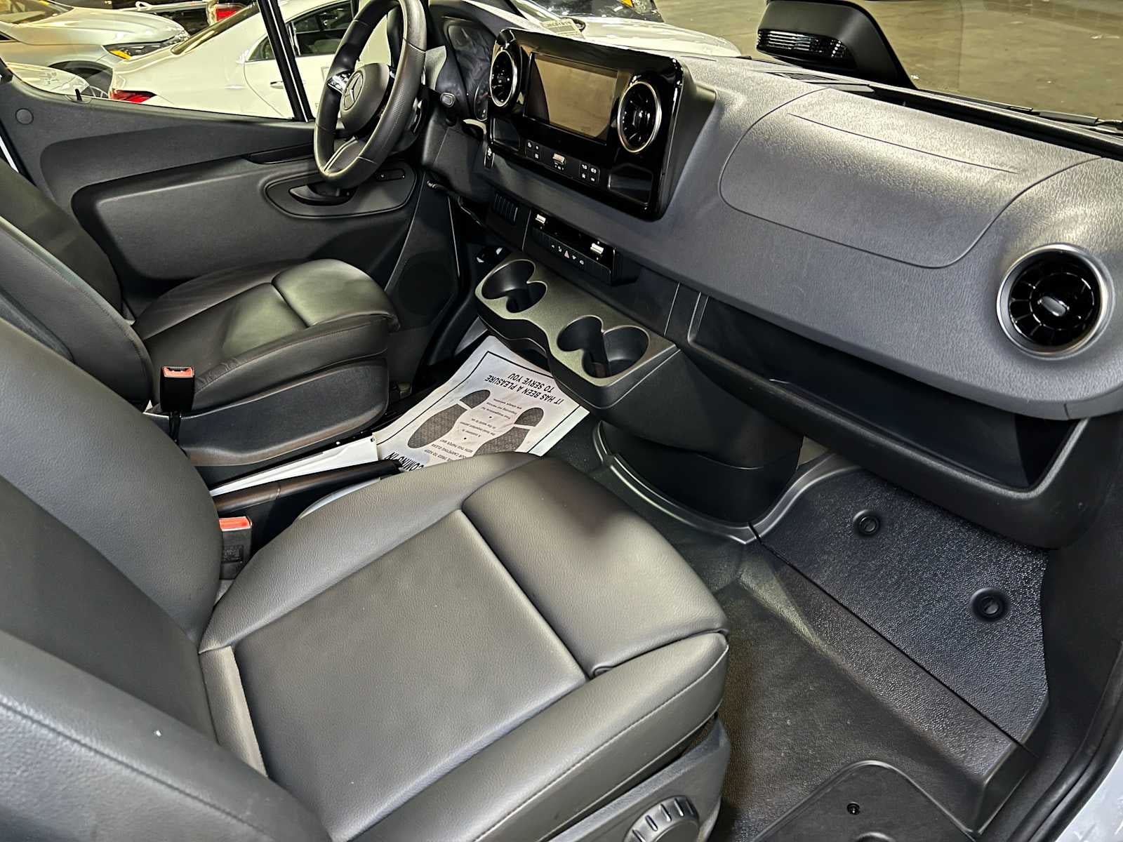 2025 Mercedes-Benz Sprinter 2500 Standard Roof I4 Diesel 144" RWD