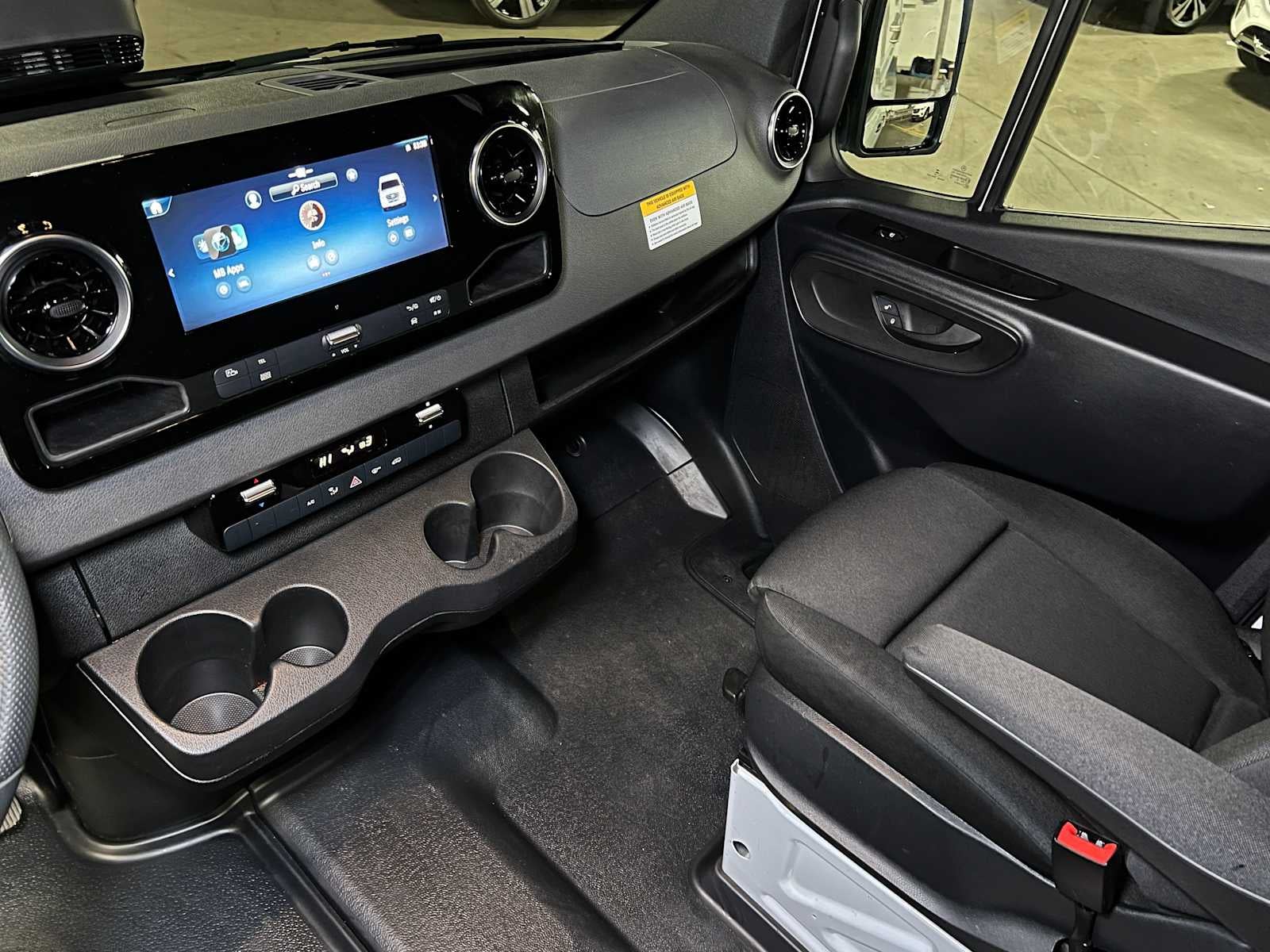 2025 Mercedes-Benz Sprinter 2500 Standard Roof I4 Diesel 144" RWD