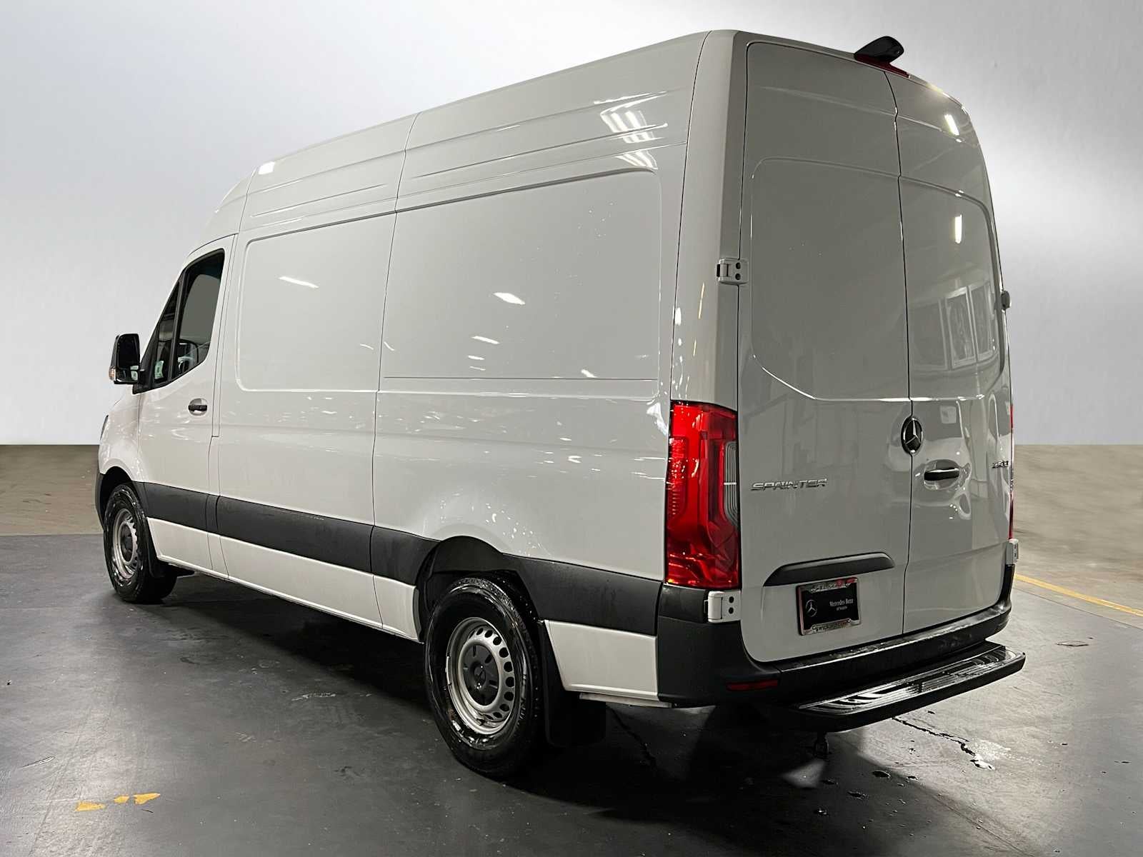 2025 Mercedes-Benz Sprinter 2500 Standard Roof I4 Diesel 144" RWD