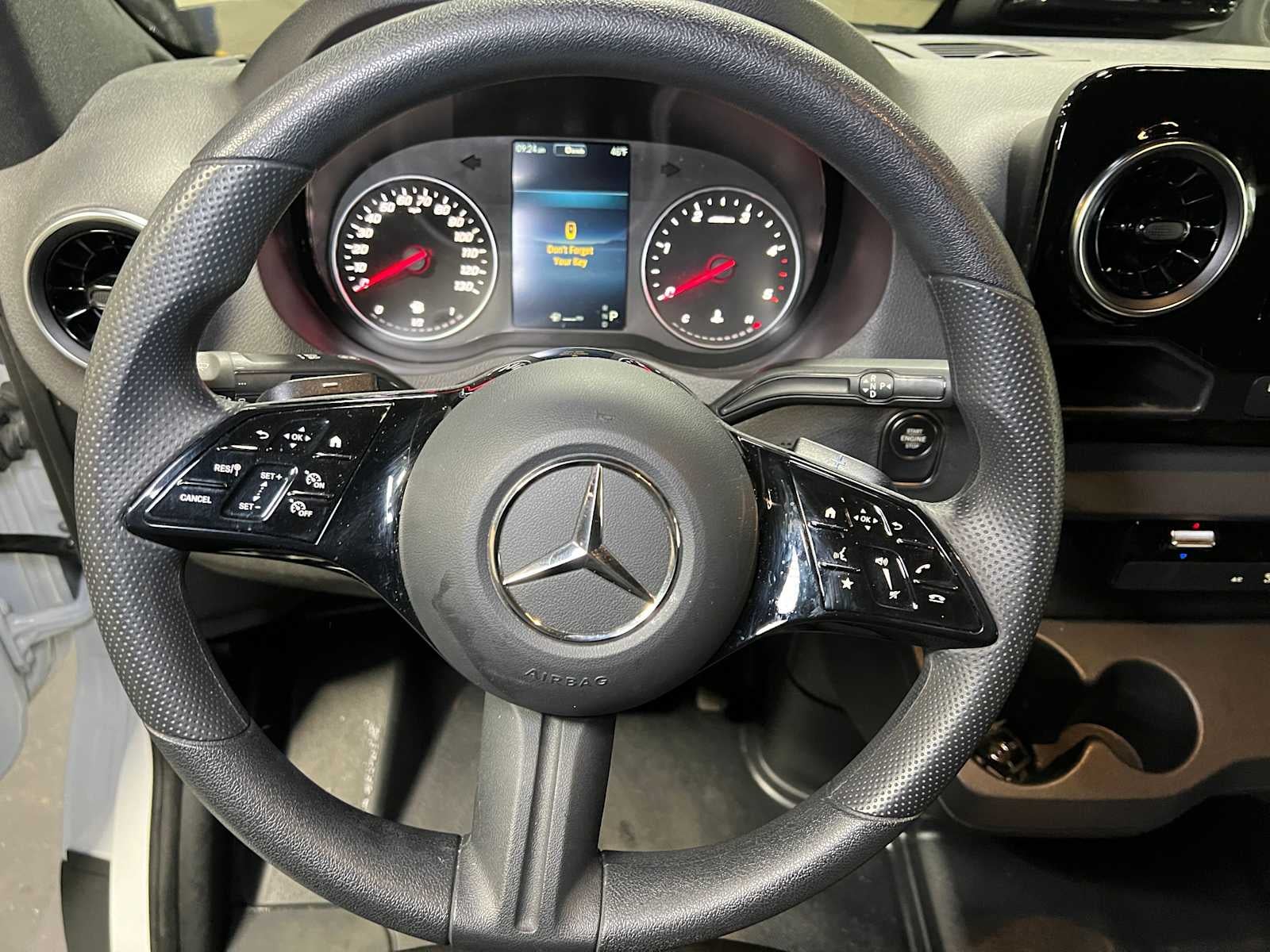 2025 Mercedes-Benz Sprinter 2500 Standard Roof I4 Diesel 144" RWD