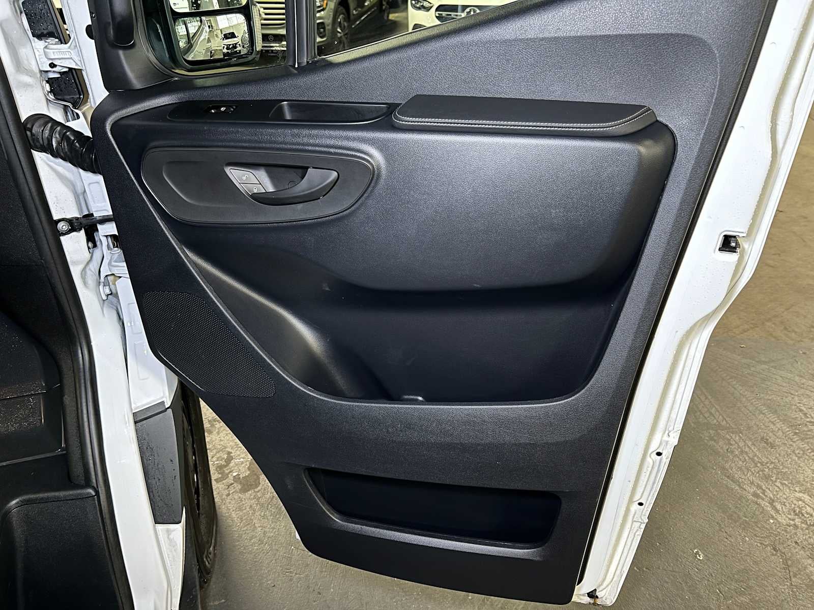 2025 Mercedes-Benz Sprinter 2500 Standard Roof I4 Diesel 144" RWD