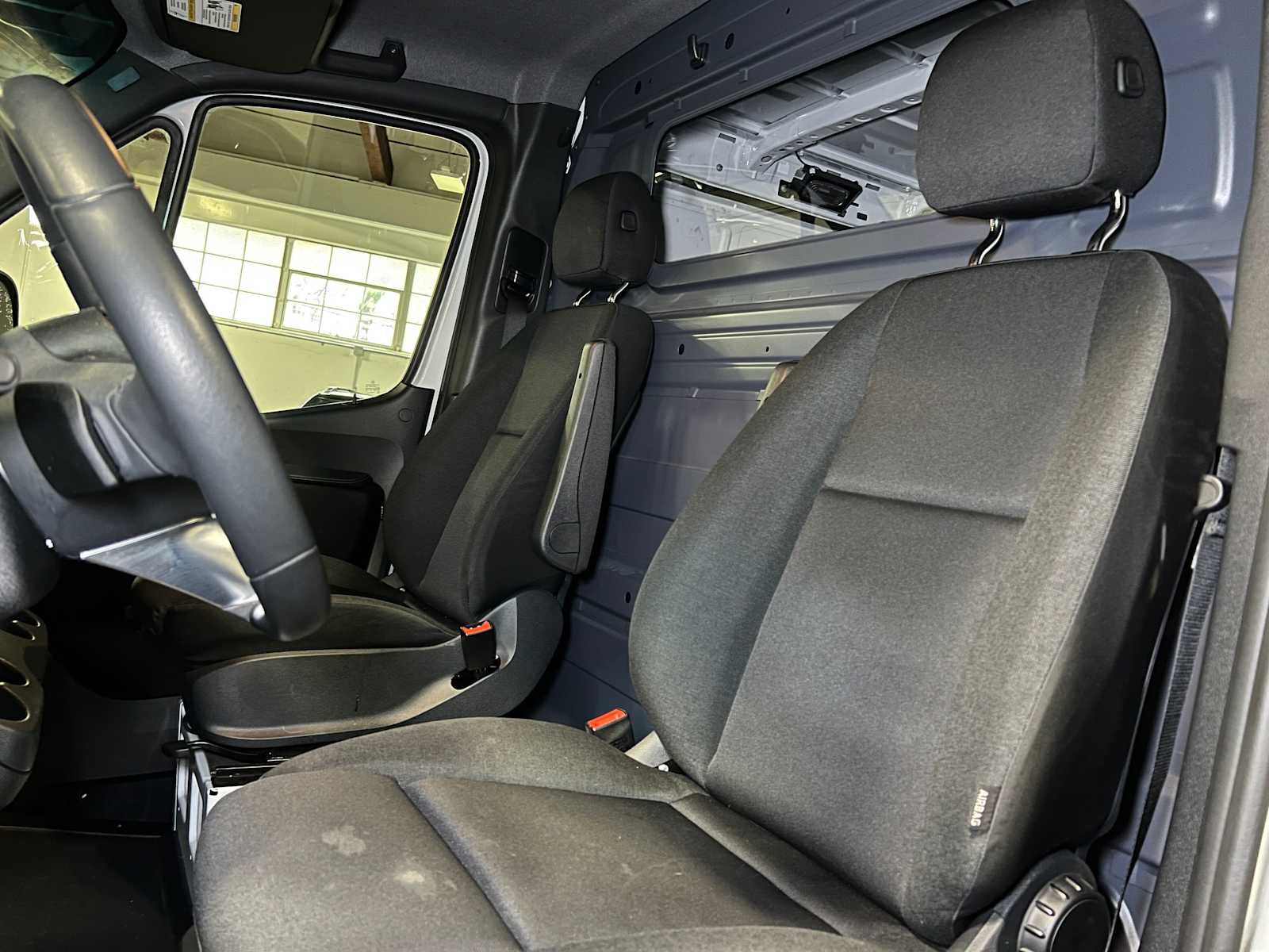 2025 Mercedes-Benz Sprinter 2500 Standard Roof I4 Diesel 144" RWD