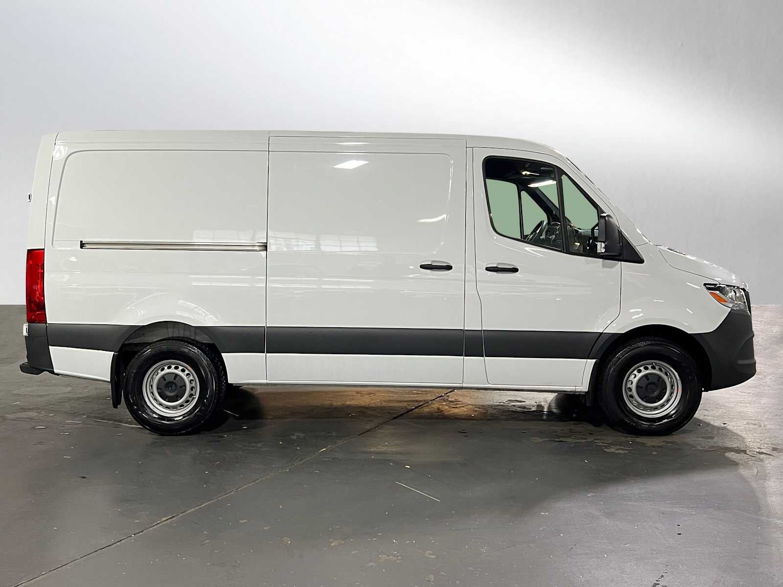 2025 Mercedes-Benz Sprinter 2500 Standard Roof I4 Diesel 144" RWD