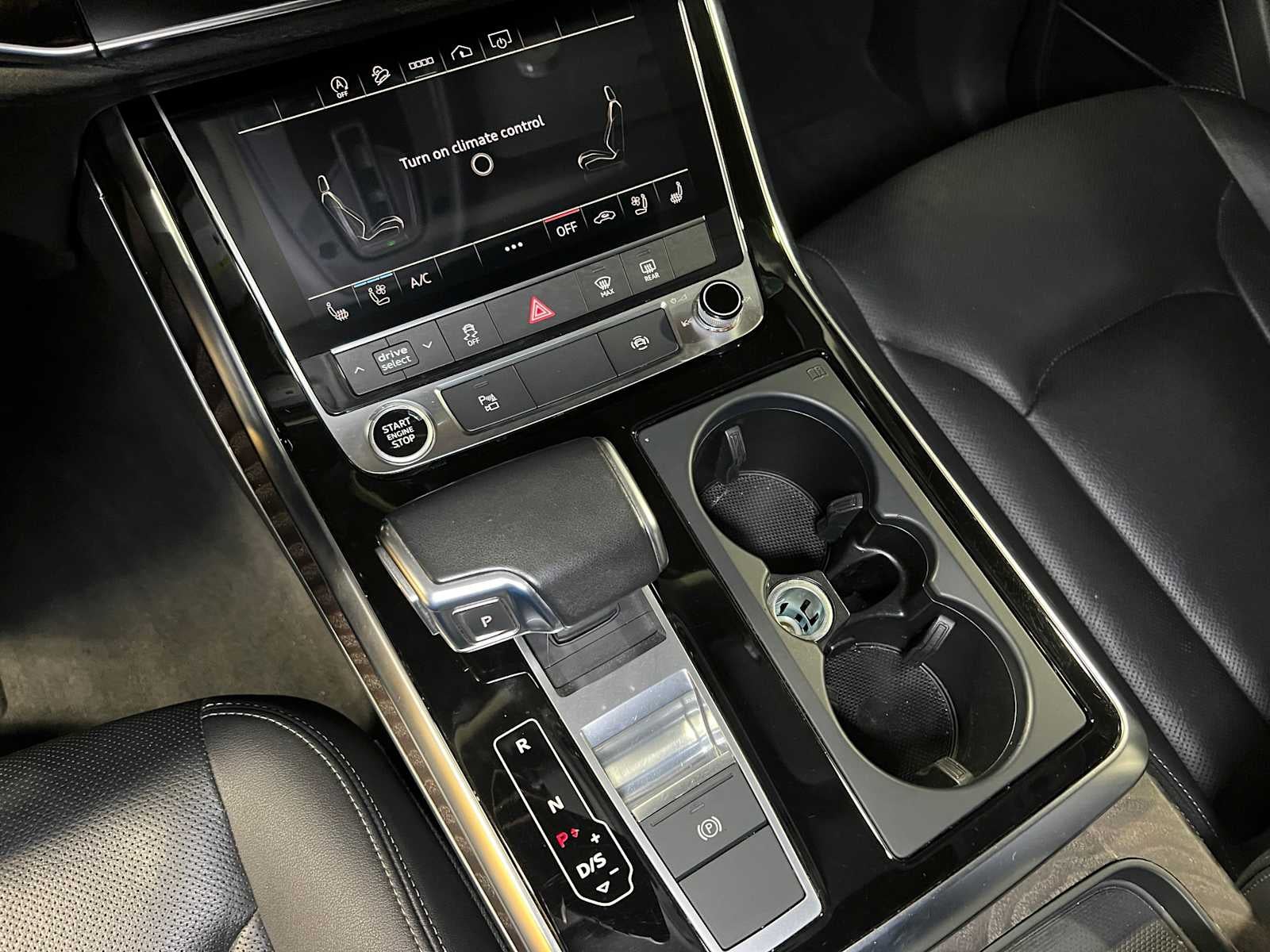 2022 Audi Q8 Premium Plus