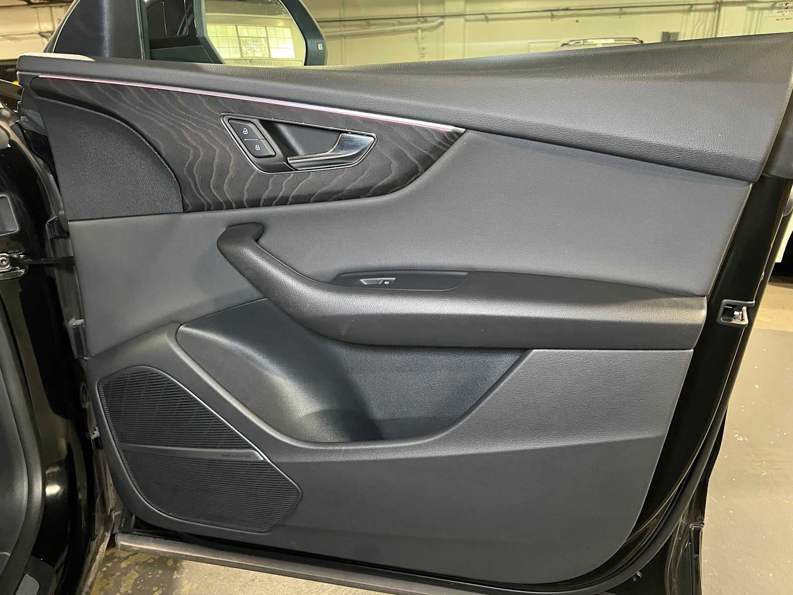 2022 Audi Q8 Premium Plus