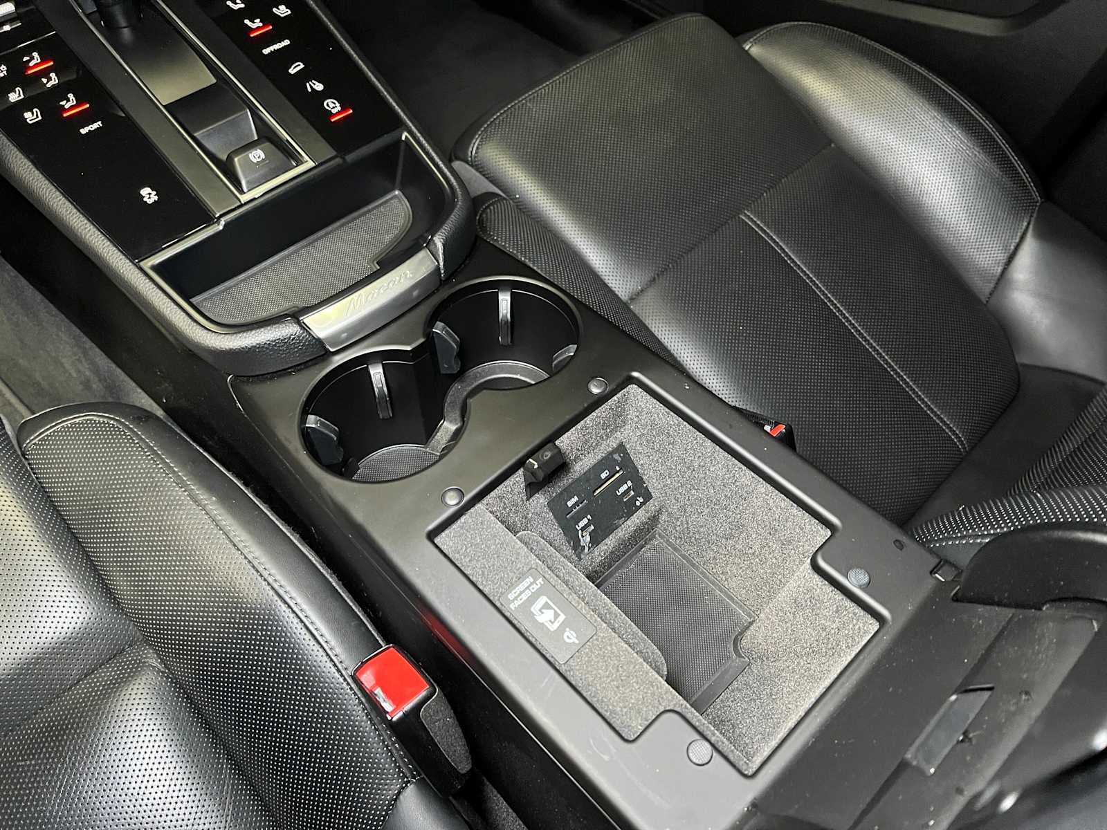 2024 Porsche Macan AWD