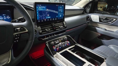 2024 Lincoln Navigator L Black Label