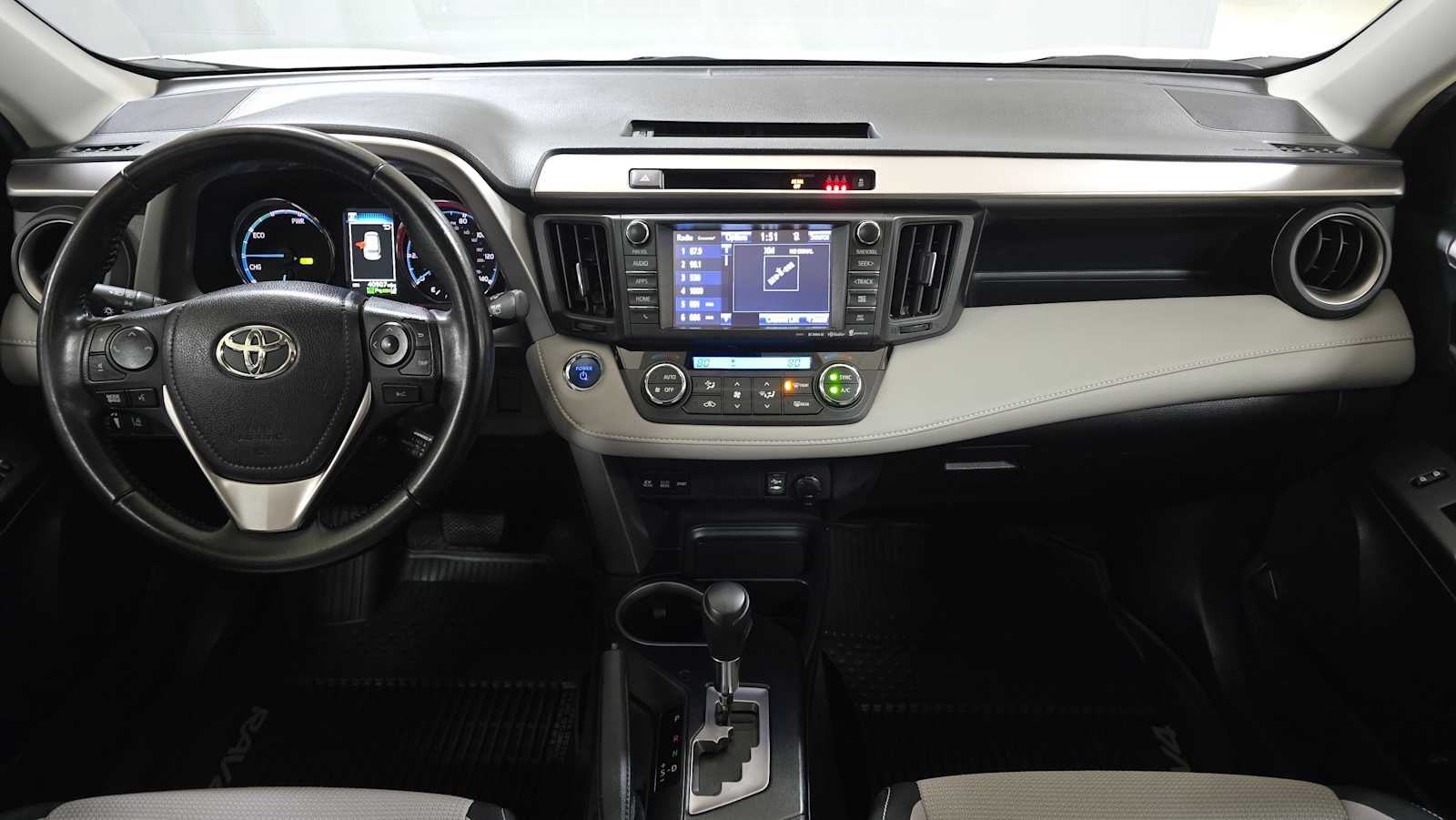 2017 Toyota RAV4 Hybrid XLE