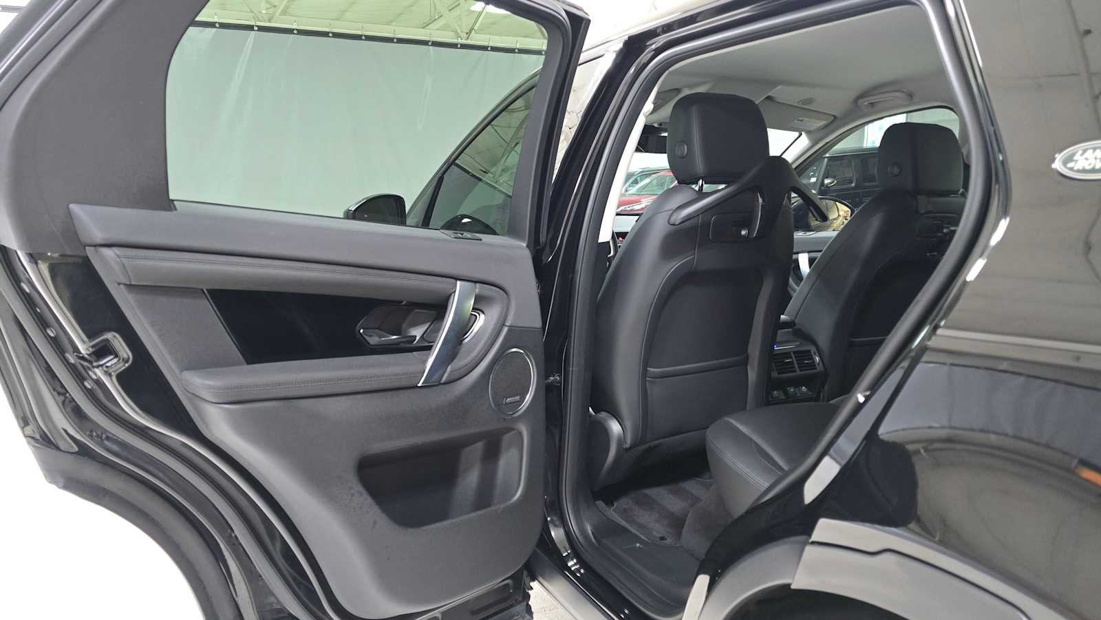 2023 Land Rover Discovery Sport SE