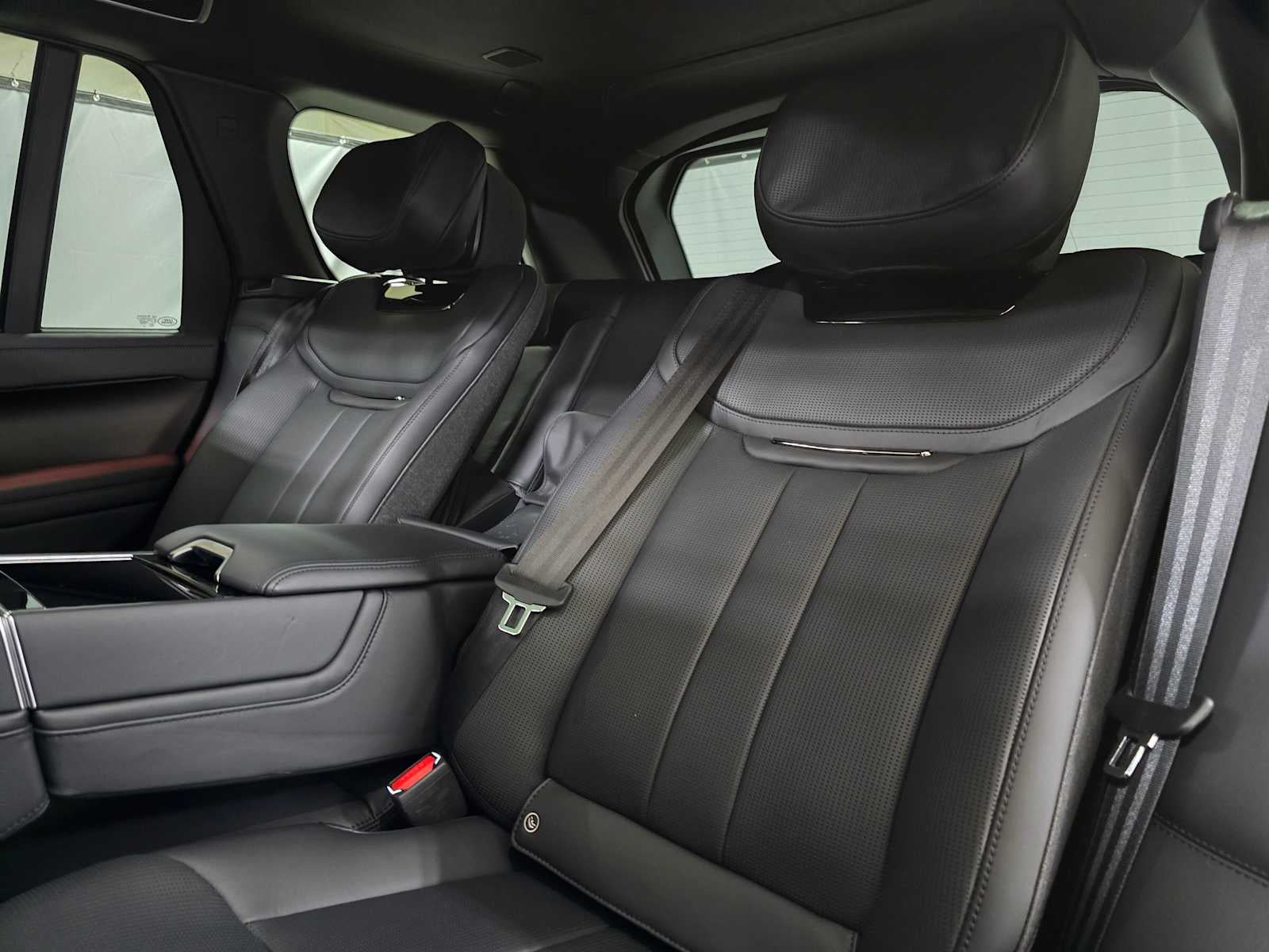 2023 Land Rover Range Rover SV