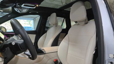 2025 Mercedes-Benz GLC GLC 300