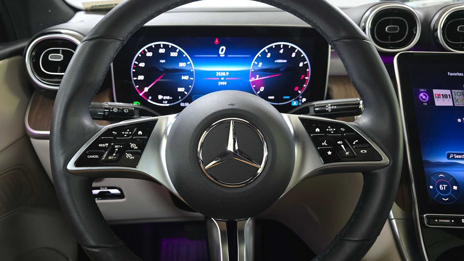 2025 Mercedes-Benz GLC GLC 300