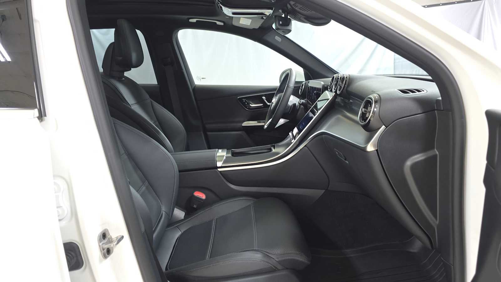 2025 Mercedes-Benz GLC GLC 300