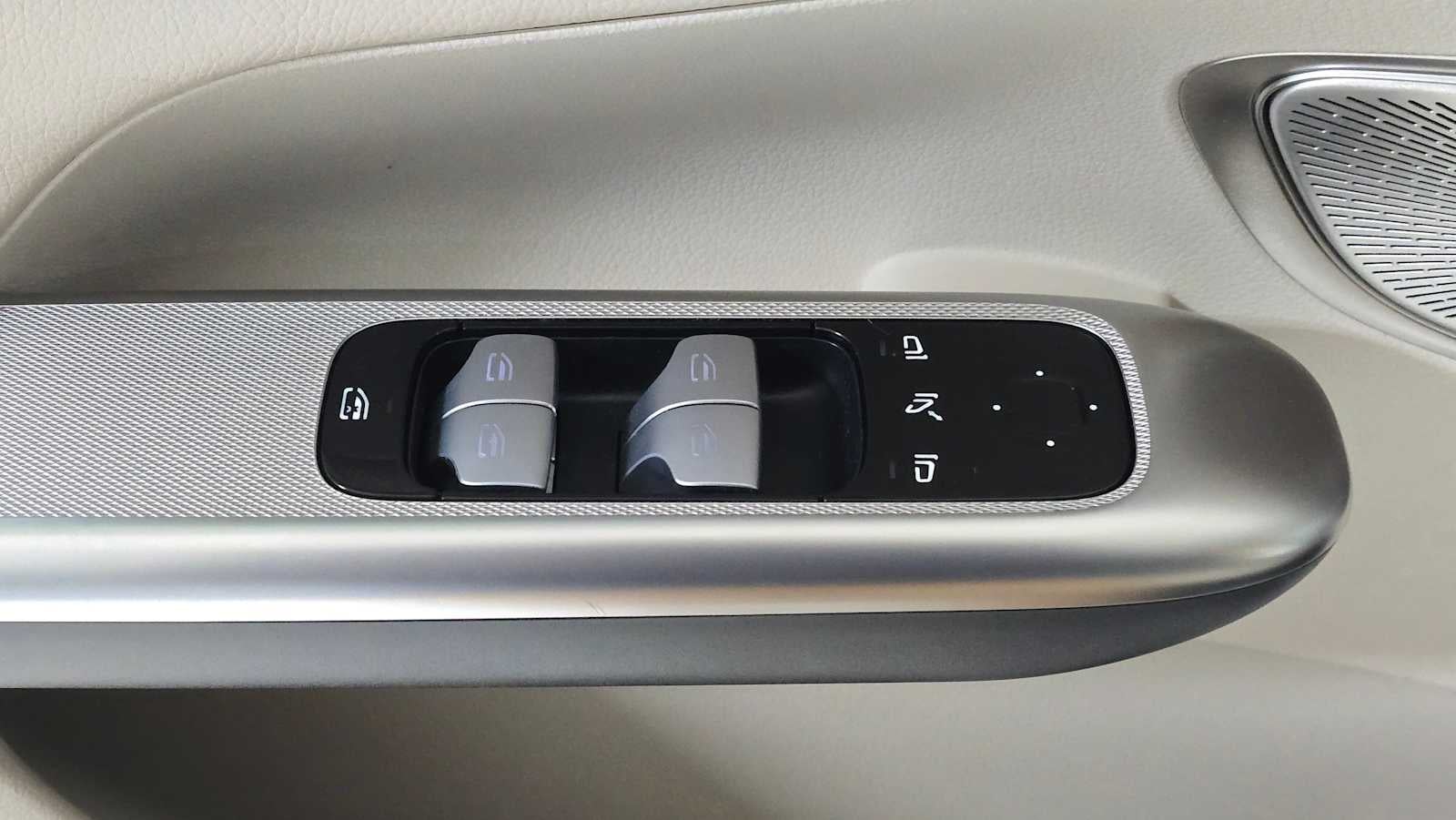 2024 Mercedes-Benz GLC GLC 300