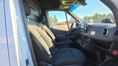 2025 Mercedes-Benz Sprinter 2500 Standard Roof I4 Diesel 144" RWD