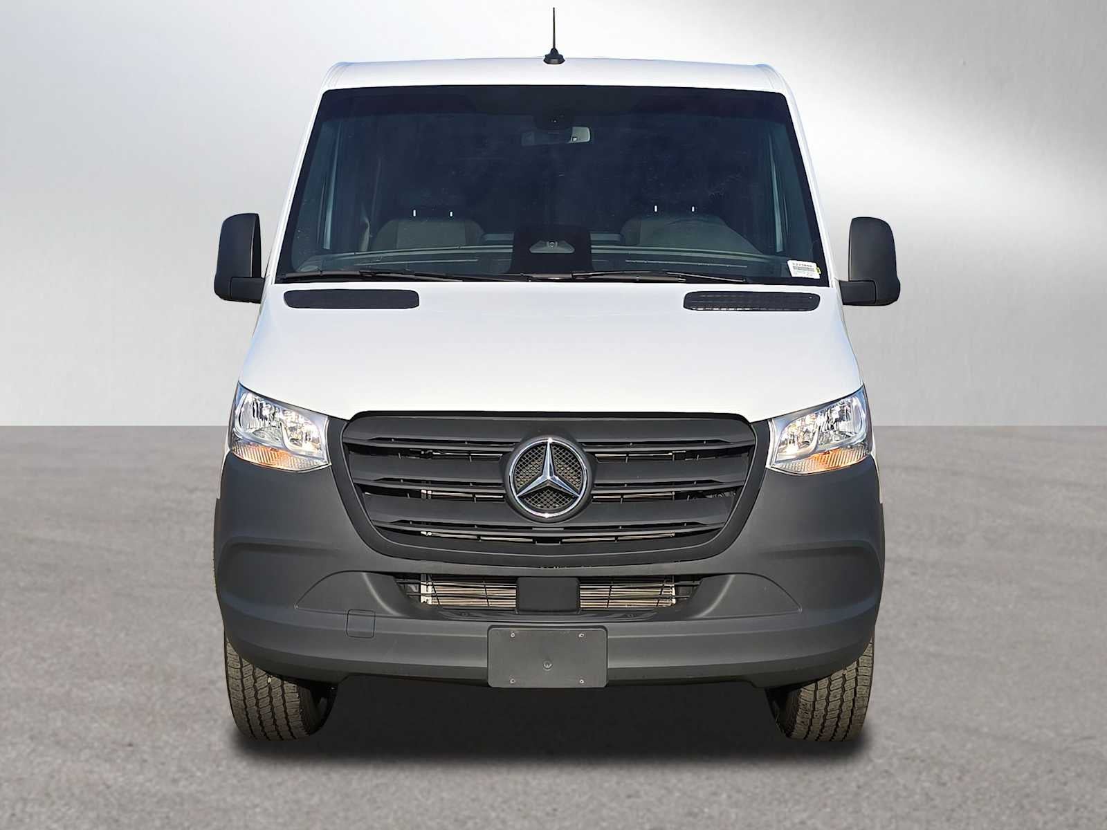 2025 Mercedes-Benz Sprinter 2500 Standard Roof I4 Diesel 144" RWD