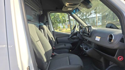 2025 Mercedes-Benz Sprinter 2500 Standard Roof I4 Diesel 144" RWD