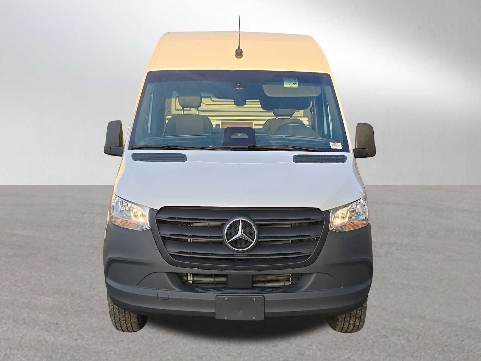 2025 Mercedes-Benz Sprinter 2500 Standard Roof I4 Diesel 144" RWD