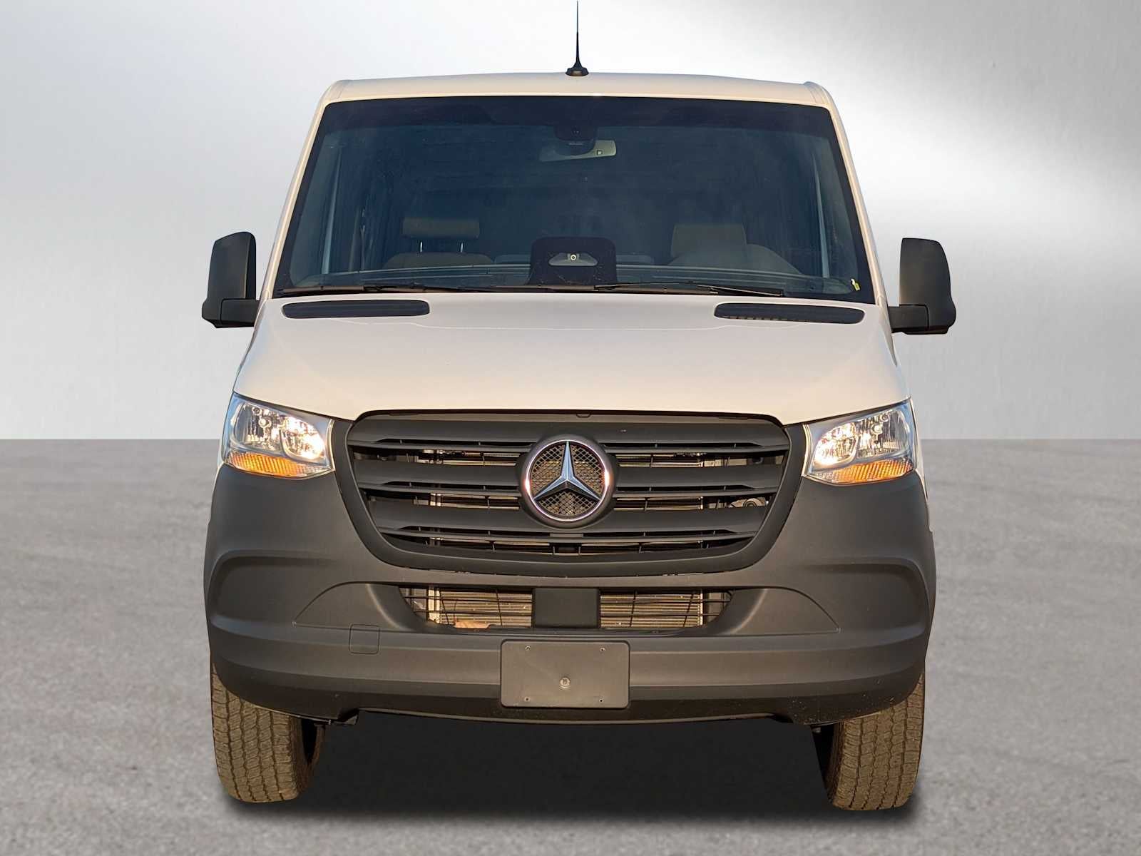 2025 Mercedes-Benz Sprinter 2500 Standard Roof I4 Diesel 144" RWD