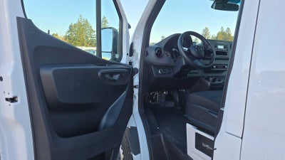 2025 Mercedes-Benz Sprinter 2500 Standard Roof I4 Diesel 144" RWD