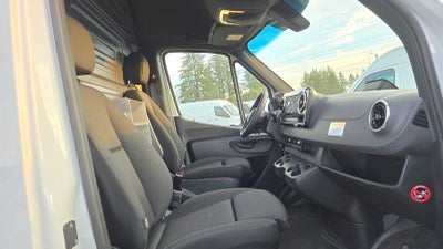2025 Mercedes-Benz Sprinter 2500 Standard Roof I4 Diesel 144" RWD