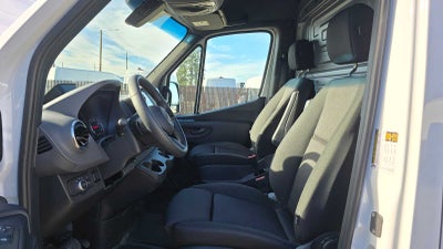 2025 Mercedes-Benz Sprinter 2500 Standard Roof I4 Diesel 144" RWD