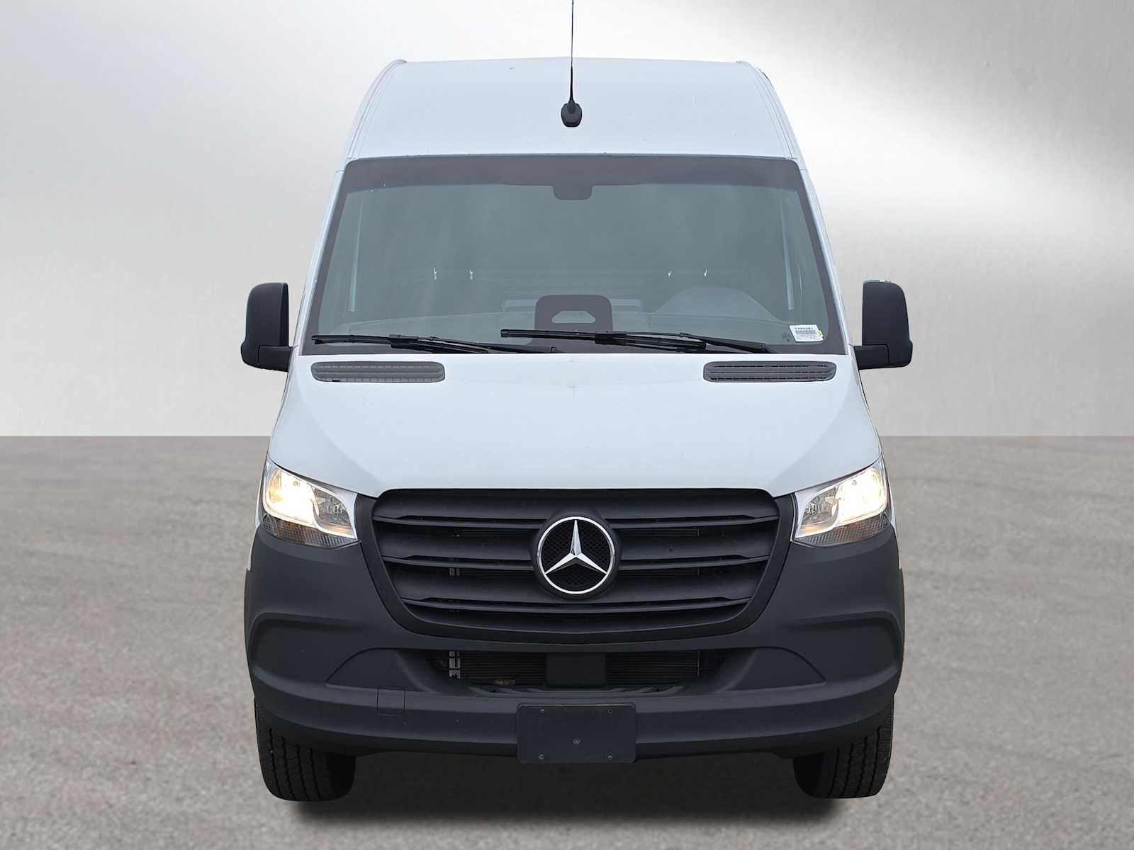2025 Mercedes-Benz Sprinter 2500 Standard Roof I4 Diesel 144" RWD