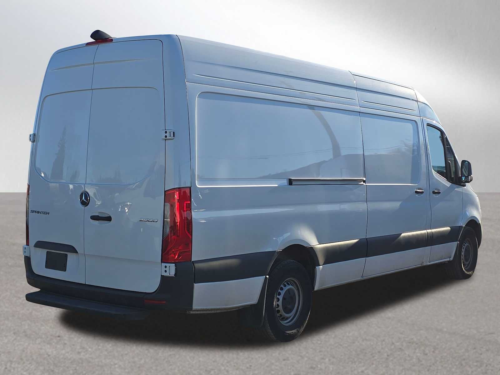 2025 Mercedes-Benz Sprinter 2500 High Roof I4 Diesel 170" RWD