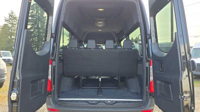 2025 Mercedes-Benz Sprinter 2500 Standard Roof I4 Diesel 144" RWD