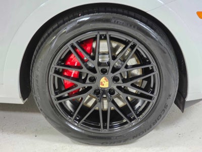 2024 Porsche Cayenne S