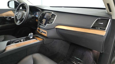 2023 Volvo XC90 Plus