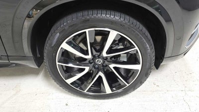 2023 Volvo XC90 Plus