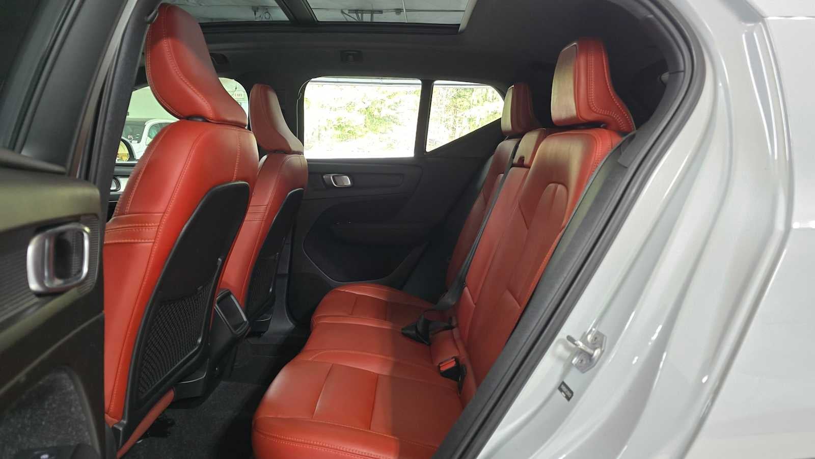 2020 Volvo XC40 Momentum