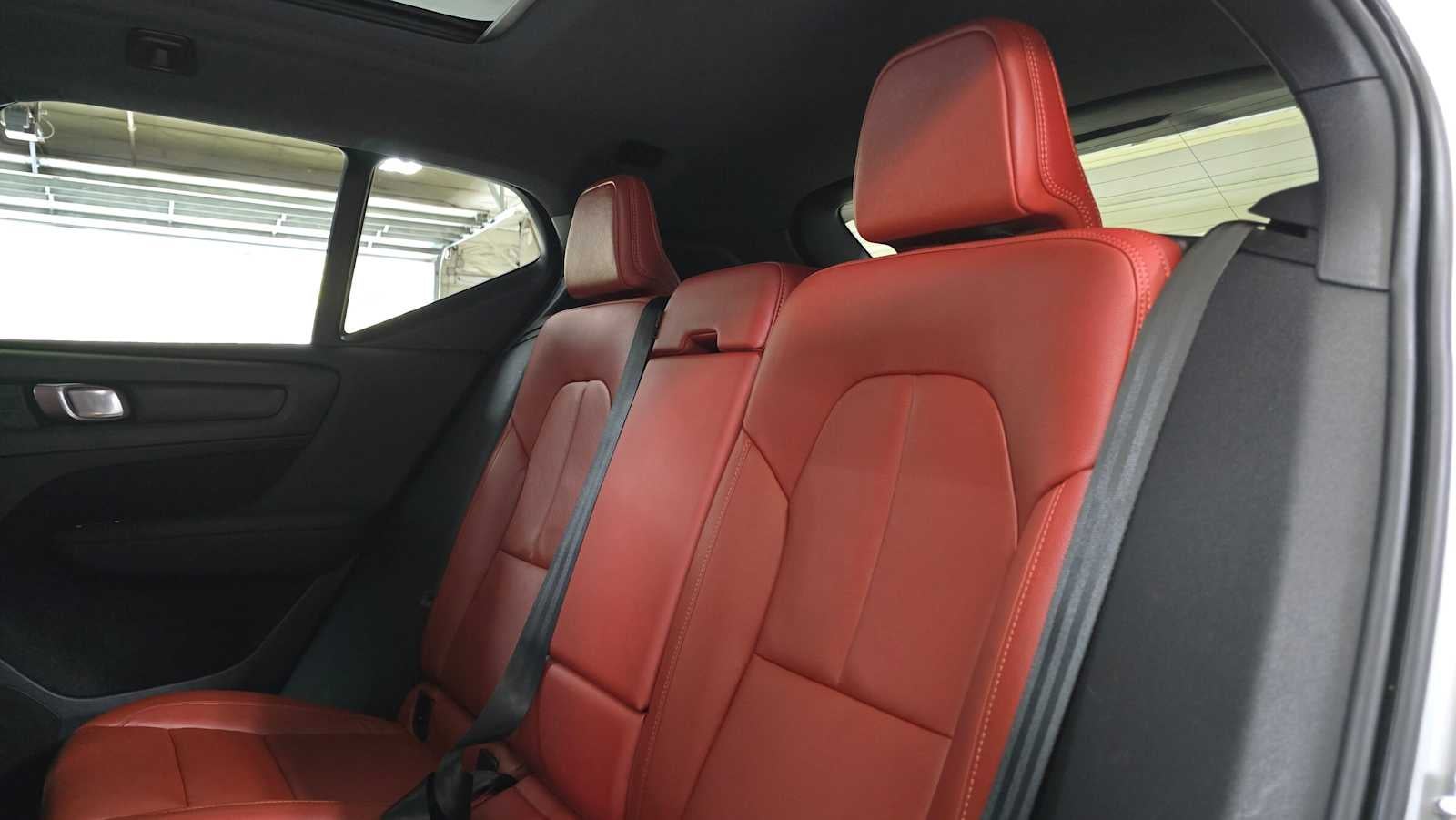 2020 Volvo XC40 Momentum