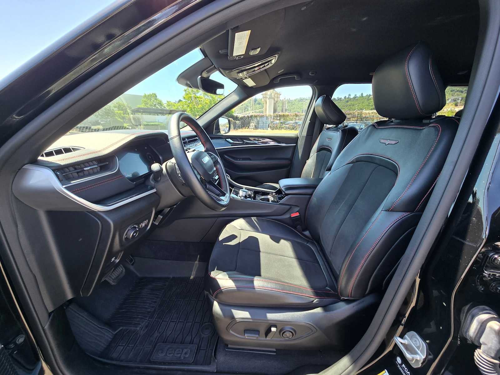 2022 Jeep Grand Cherokee Trailhawk