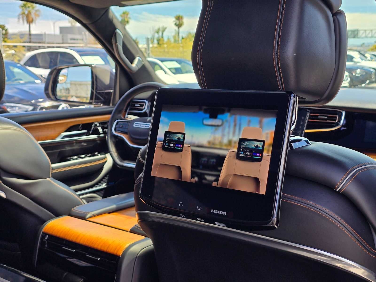 2022 Jeep Grand Wagoneer Series III