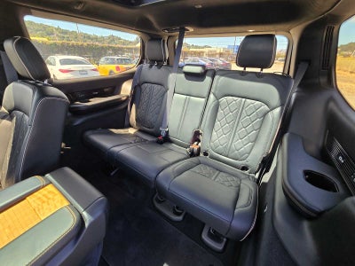2022 Jeep Grand Wagoneer Series III