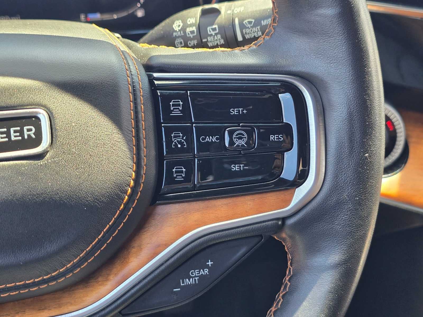 2022 Jeep Grand Wagoneer Series III