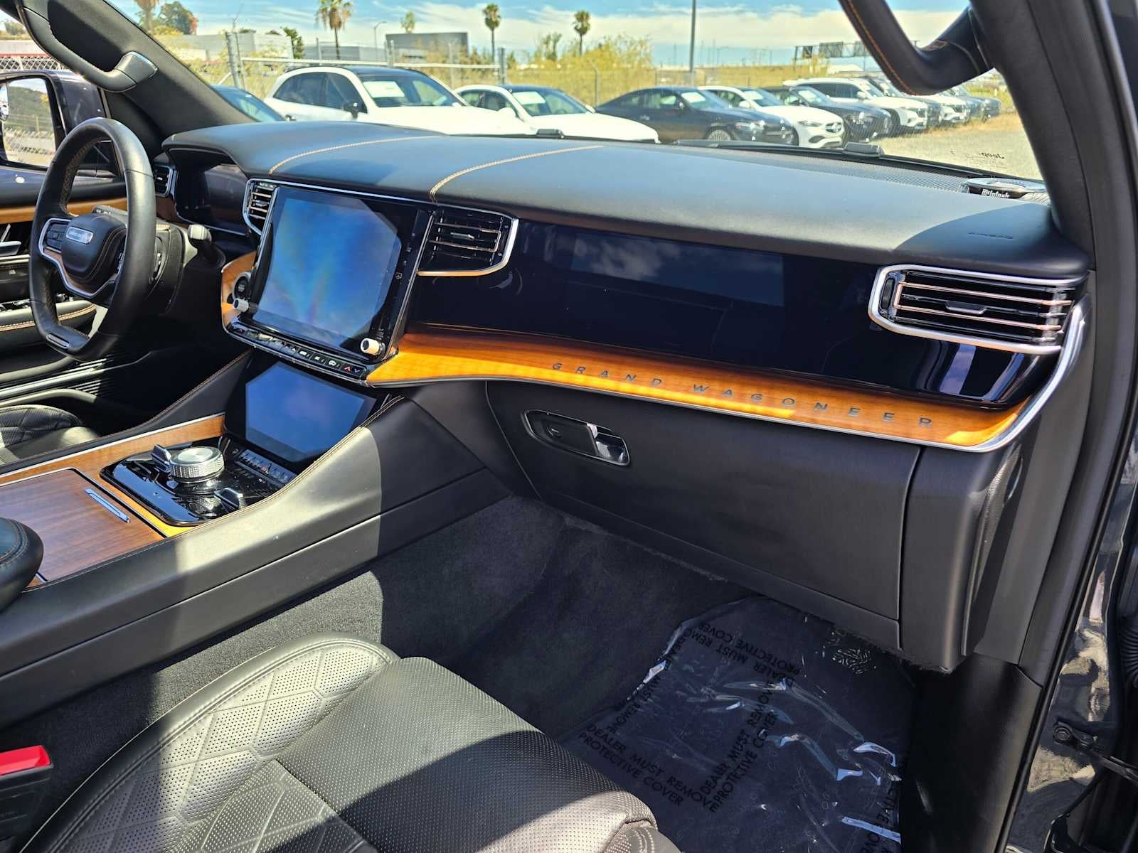 2022 Jeep Grand Wagoneer Series III