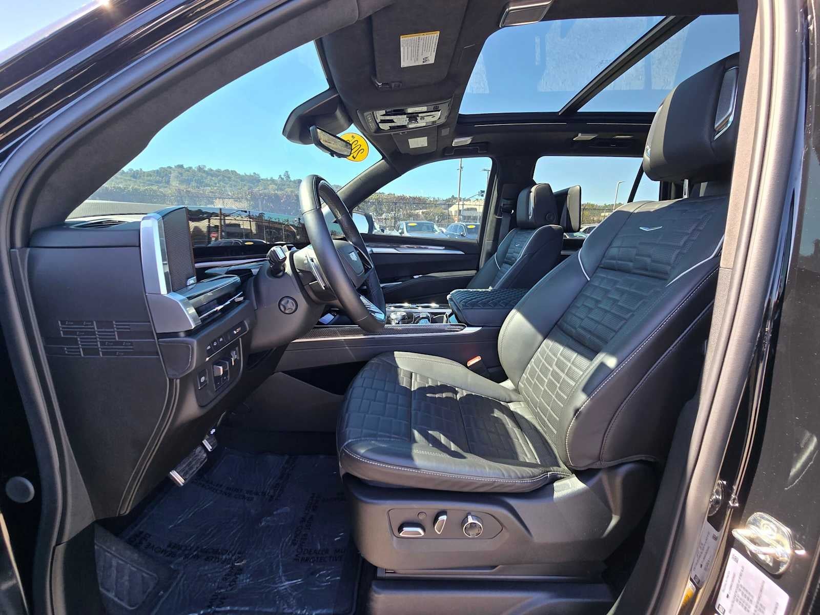 2025 Cadillac Escalade AWD V-Series
